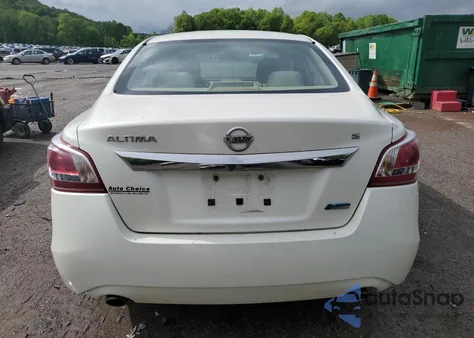 2013 Nissan Altima 2.5 z USA, uszkodzony, nr VIN 1N4AL3AP8DC227357